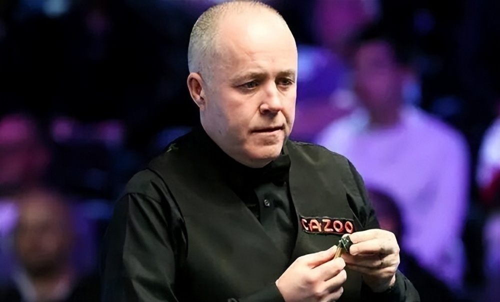 他在更衣室 他在更衣室