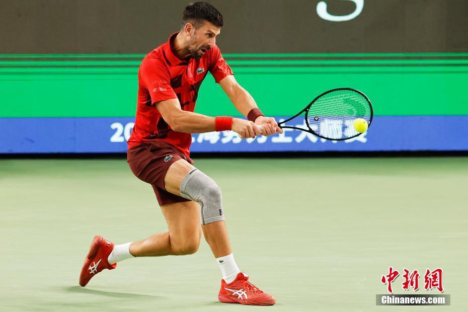 队后防线的 队后防线的